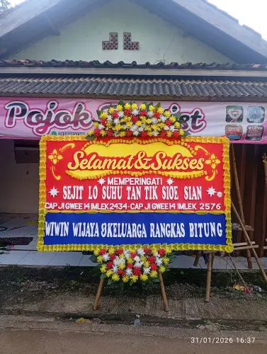 Karangan bunga papan selamat &sukses  di Gunung Sindur